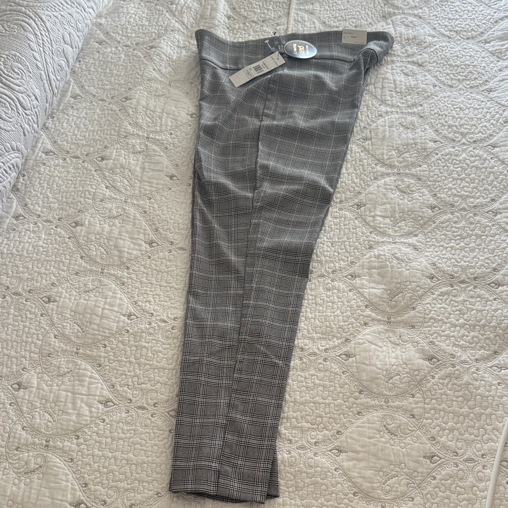 Larry Levine Women's Gray Plaid Straight Leg Pants